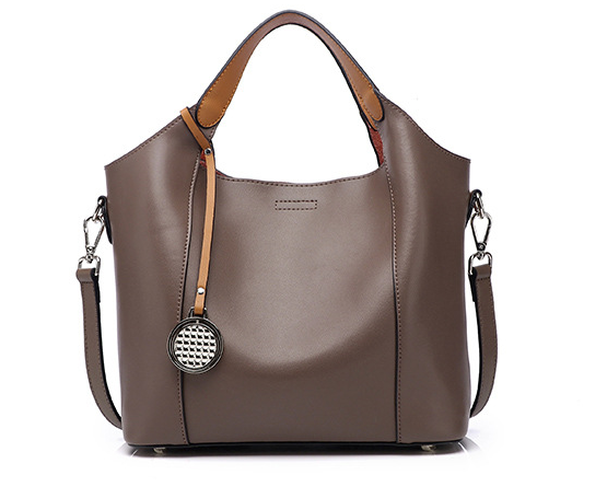 Charming Elegant Designer Inspired Large Capacity 100% Real Leather Shoulder Crossbody Bag for Stylish Girls and Women