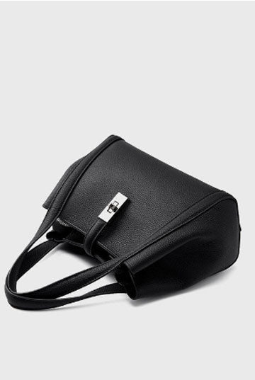 Elegant Alluring Designer Inspired Two Way Style Shoulder Crossbody Bag from Real Leather for Fashionable Girls