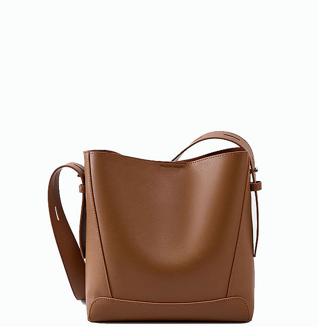 Elegant Sophisticated Designer Inspired Large Capacity Crossbody Shoulder Bag with Adjustable Strap for Fashionable Girls