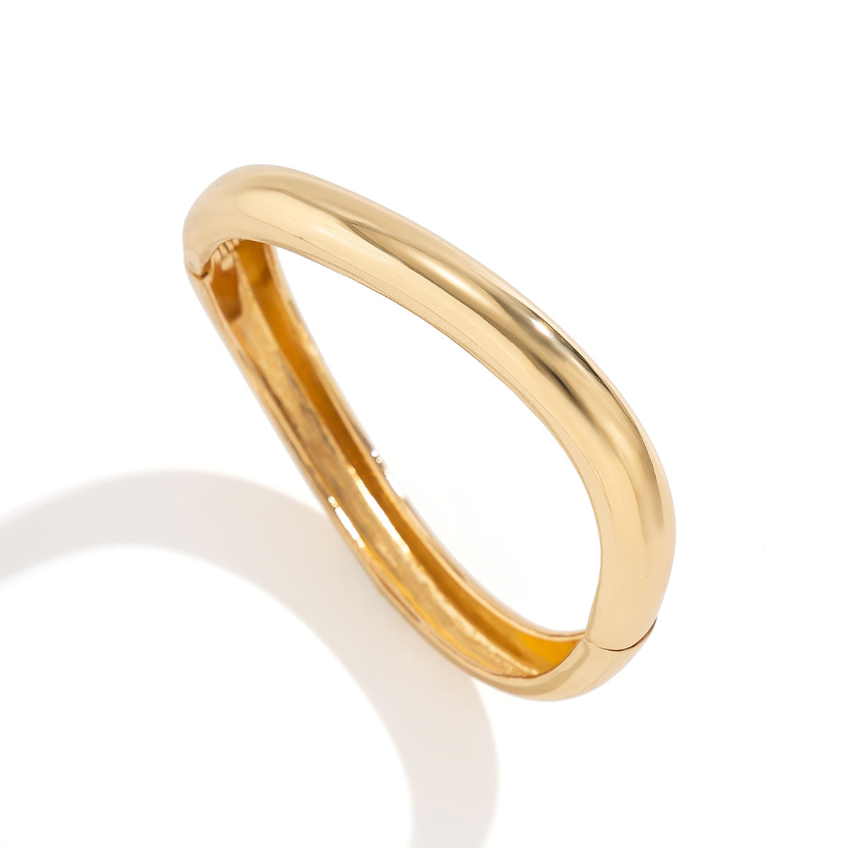 Fashionable Sleek Minimalist Polished Silver Gold-Tone Bangle – Timeless Elegance