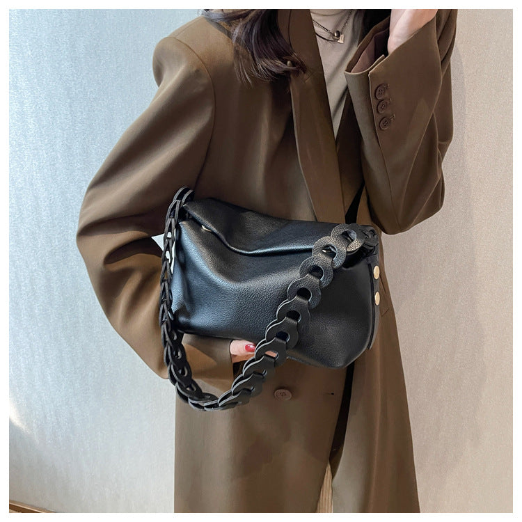 Sophisticated Adorable Designer Inspired New 2025 Trend Shoulder Bag from Real Leather