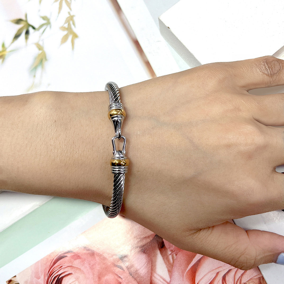 Cable Buckle Bracelet