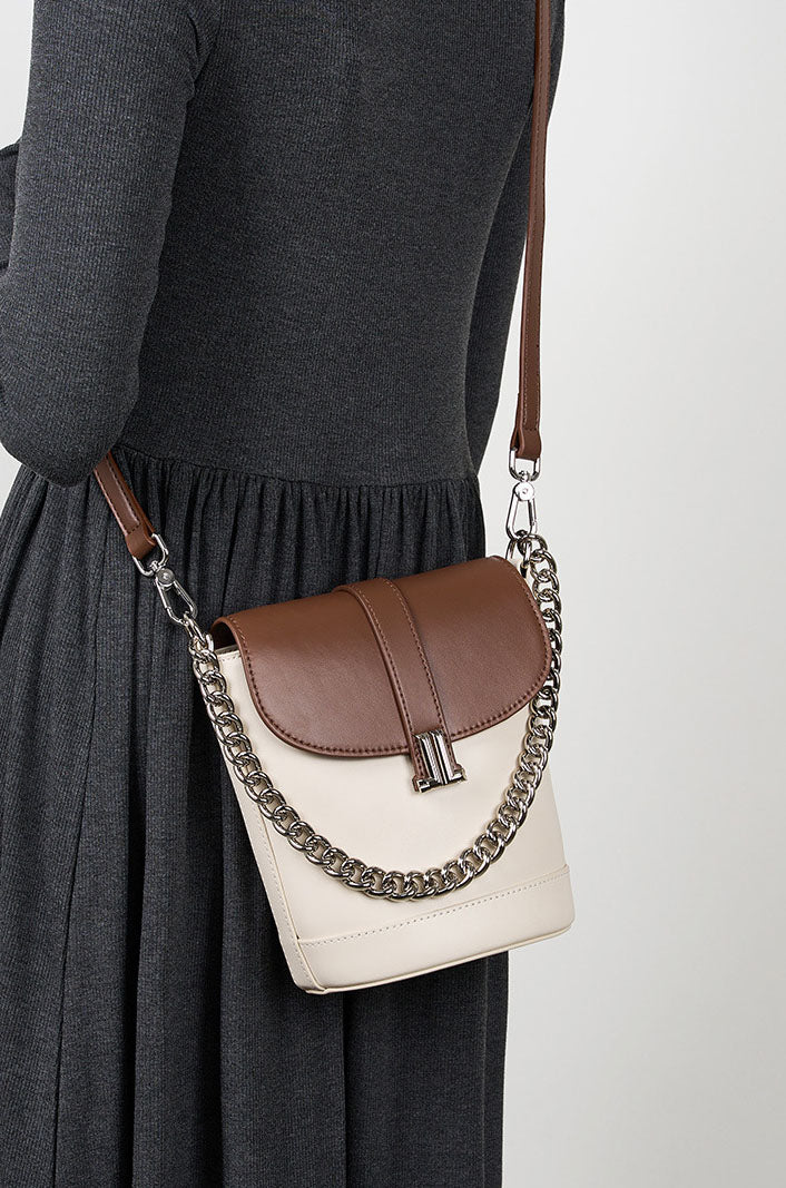 High Quality Leather Chained Crossbody Shoulder Bag