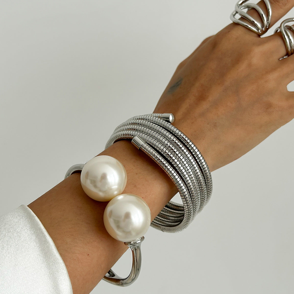 Classic Oversized Pearl Cuff Bracelet for Fashion Forward Girls