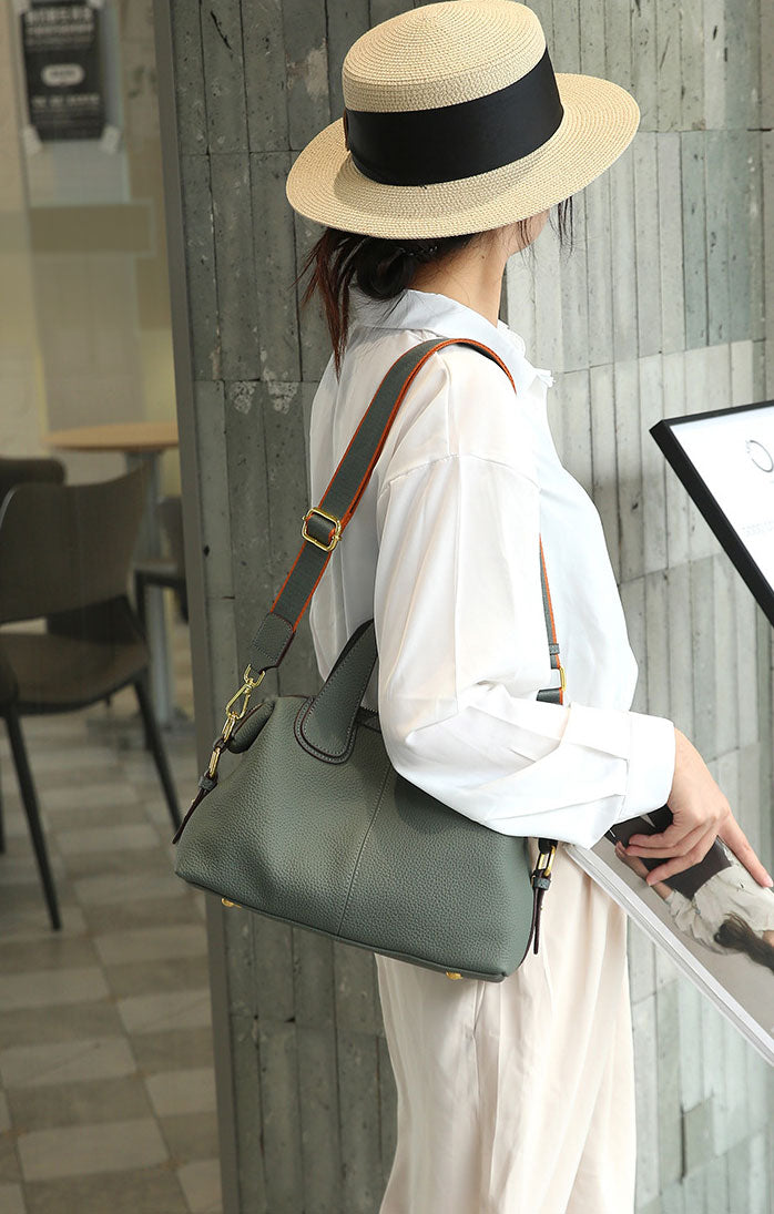 Elite Soft-Grain Shoulder Bag