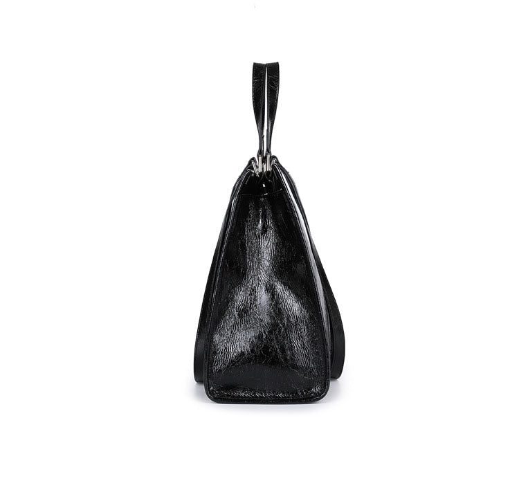 The Jetset Gloss Shopper
