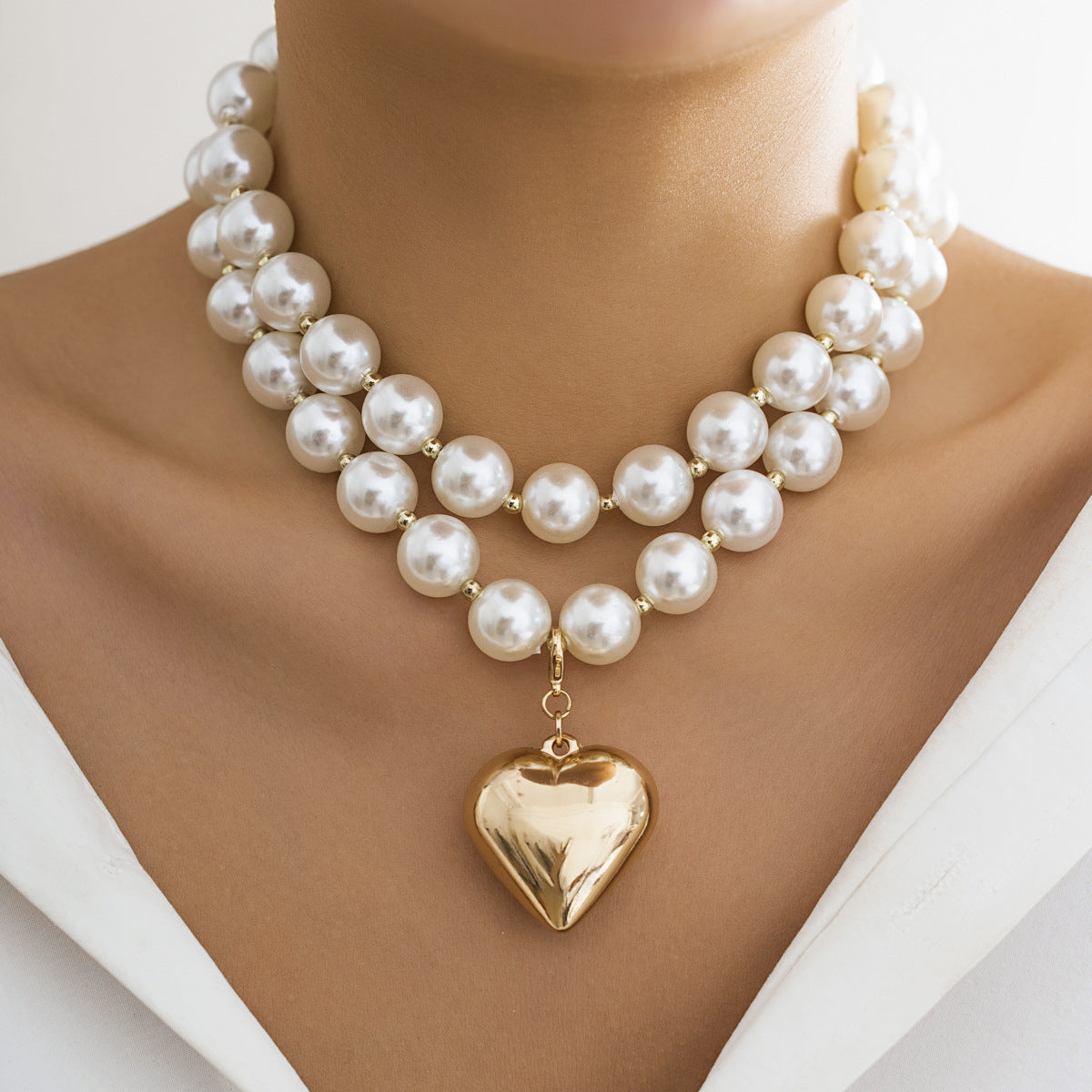Vintage Heart Pendant Pearl Beads Chain Choker Necklace for Fashion Forward Girls