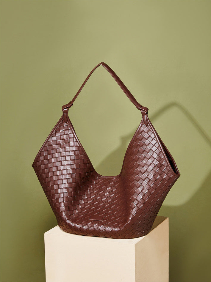 Glamorous Luxury Looking Designer Inspired Woven Shoulder Tote Bag from Real Leather for Fashionable Girls