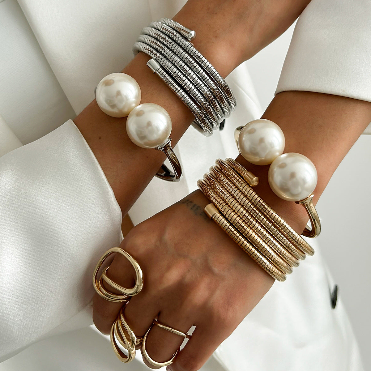 Classic Oversized Pearl Cuff Bracelet for Fashion Forward Girls