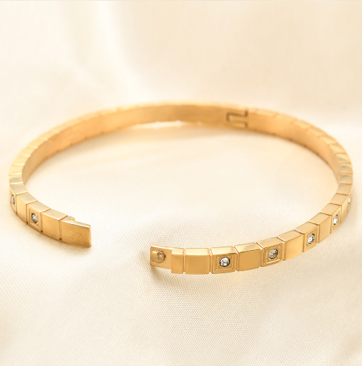 The Astra Diamond Bangle